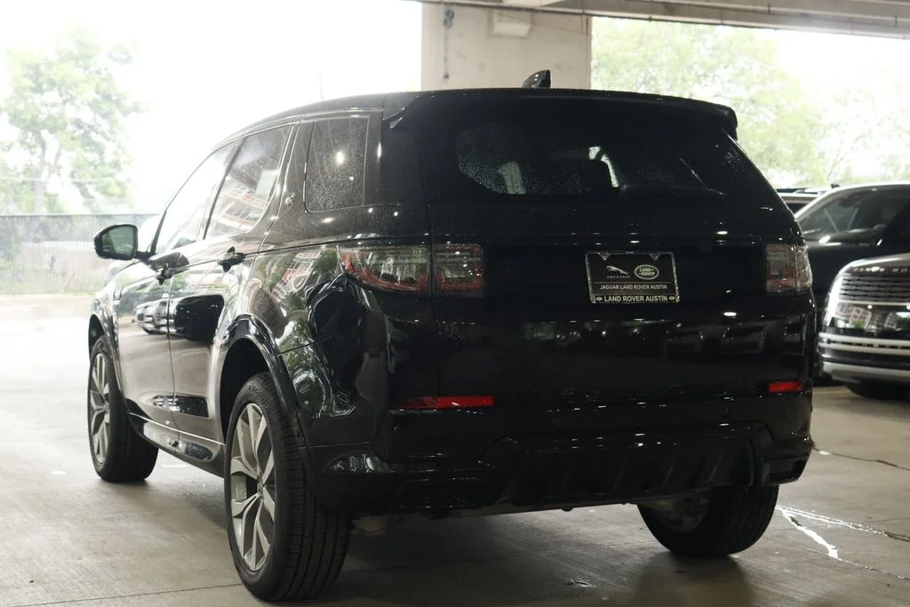 New 2026 Santorini Black Land Rover Landmark image 5