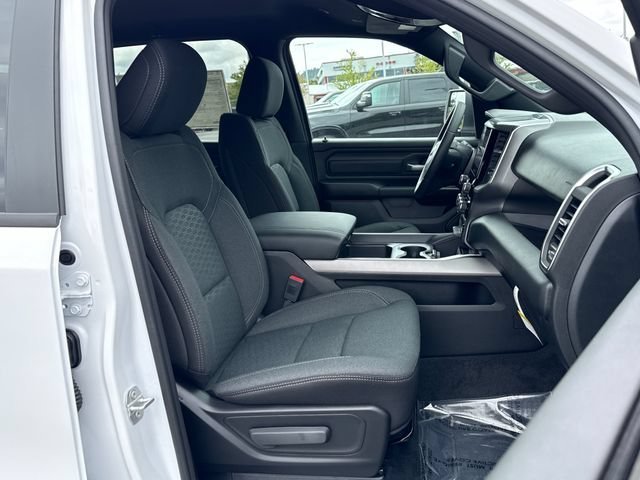 New 2026 Bright White Clearcoat RAM Express image 25