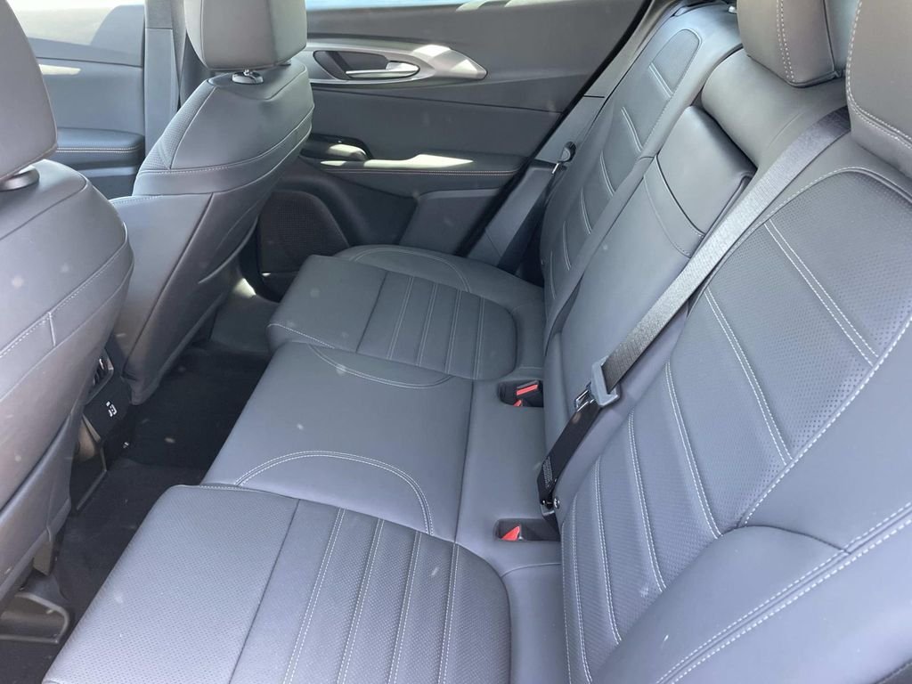 Used 2025 Black Alfa Romeo Base image 23