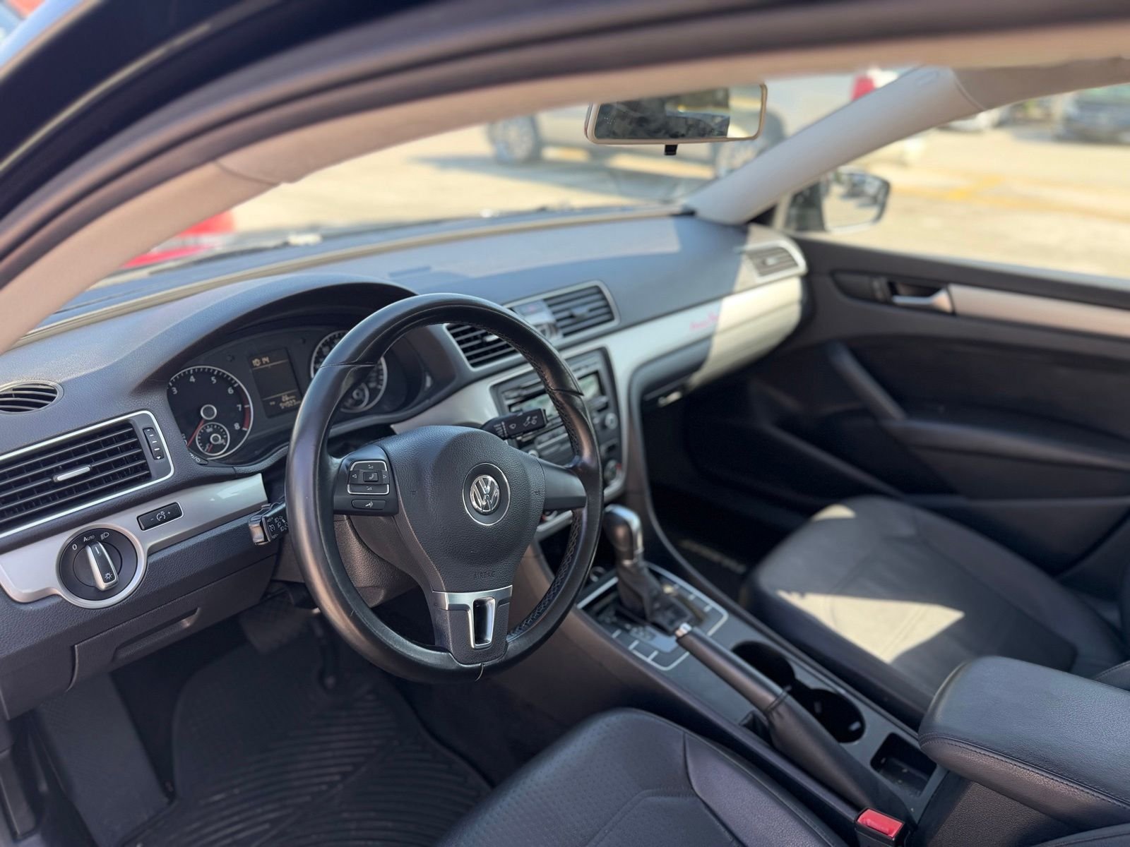Used 2015 Black Volkswagen 1.8T Wolfsburg Edition image 3