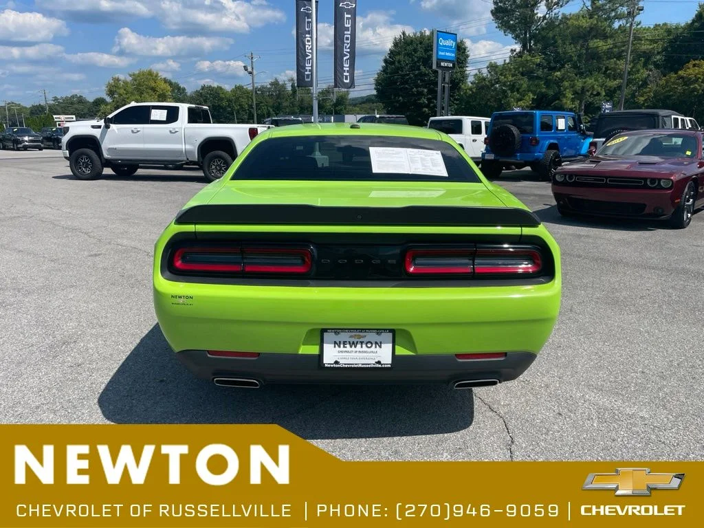 Used 2023 Sublime Metallic Dodge SXT image 29