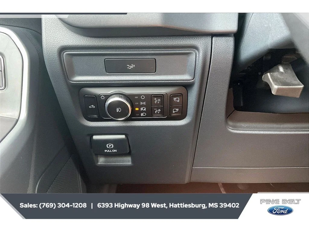 New 2026 Avalanche Ford XLT image 23