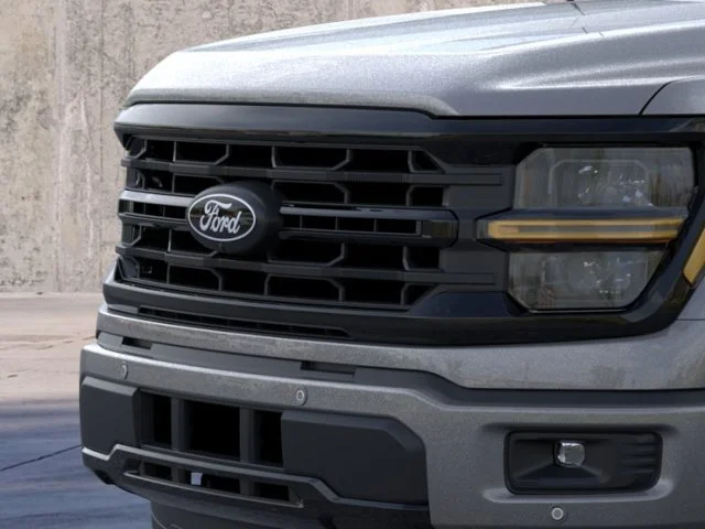 New 2026 Carbonized Gray Metallic Ford XLT image 21
