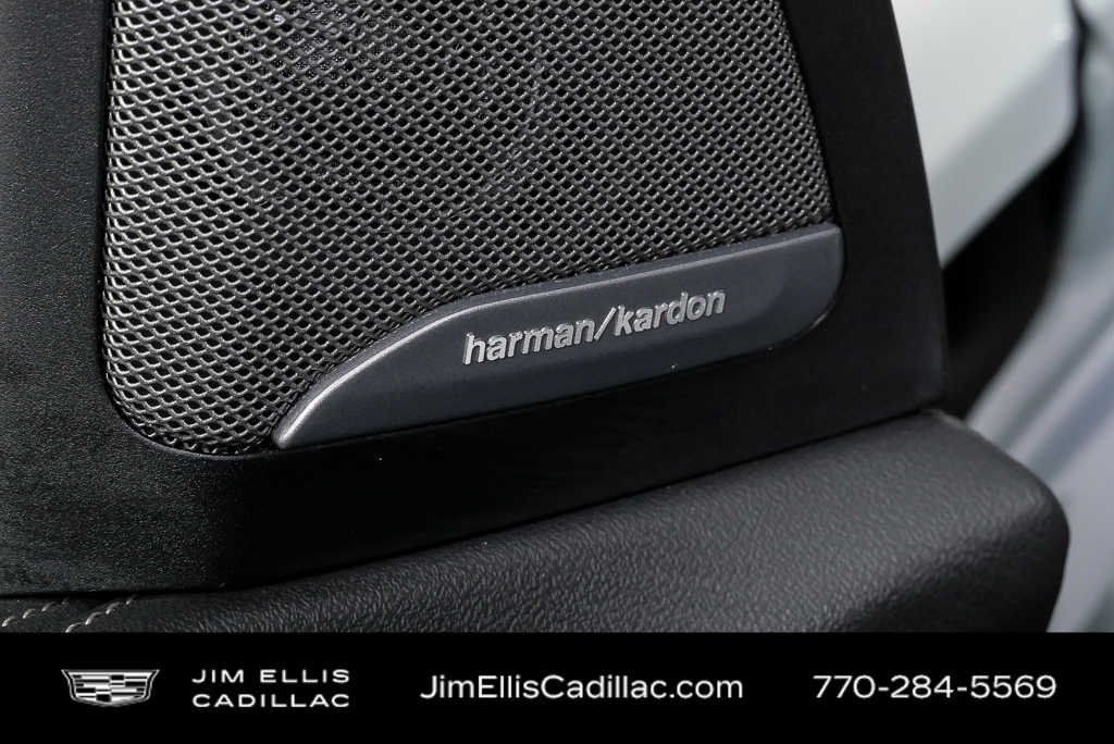 Used 2025 Brooklyn Grey Metallic BMW M60i image 7