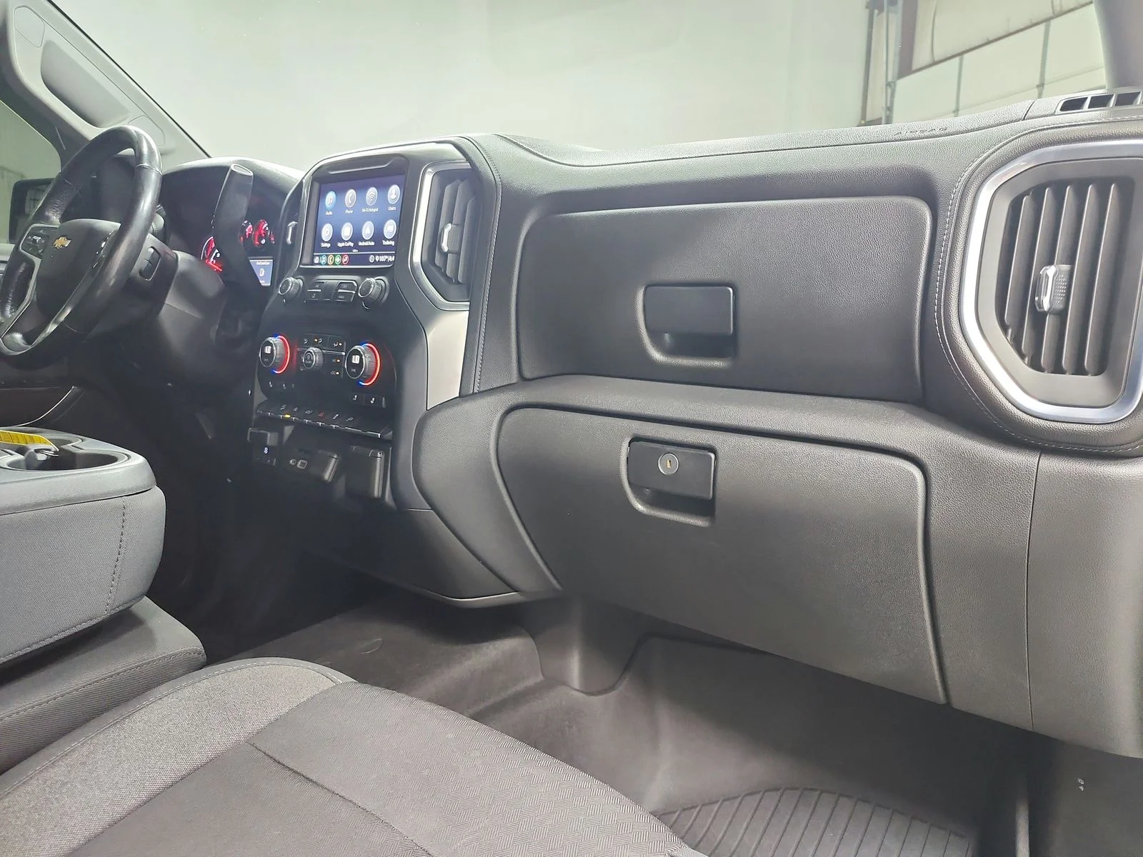 Used 2020 Black Chevrolet LT image 40