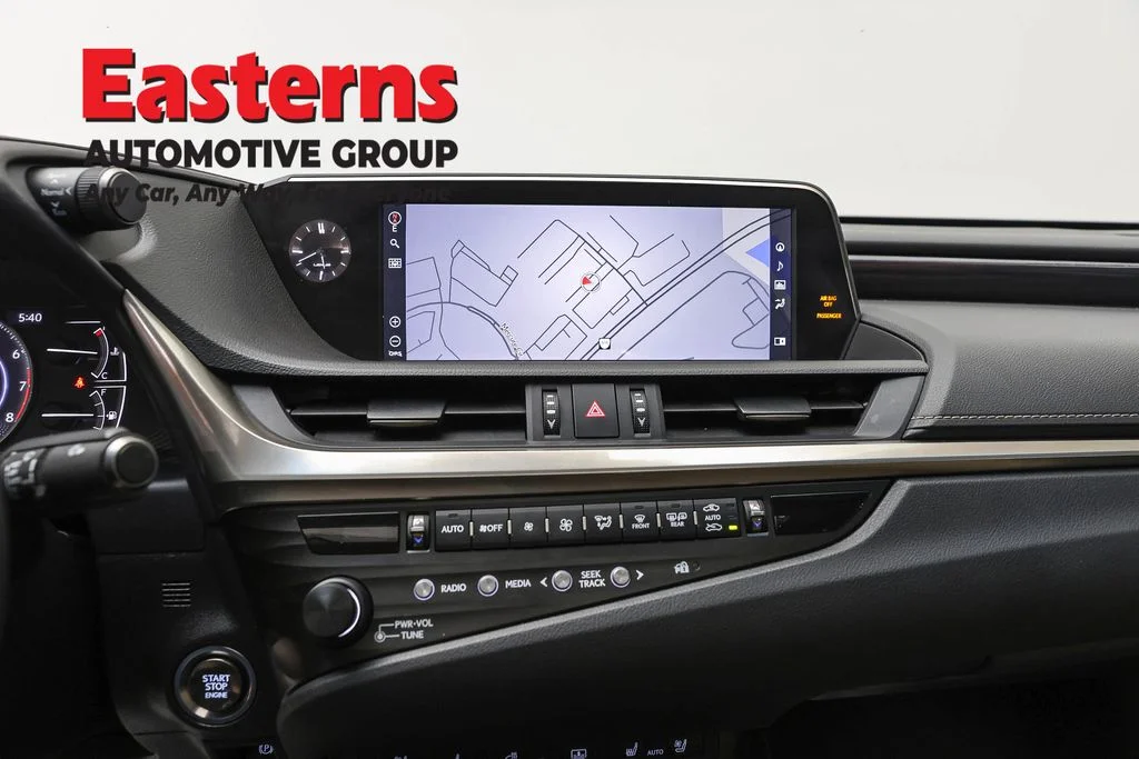 Used 2020 Black Lexus 350 Luxury image 12