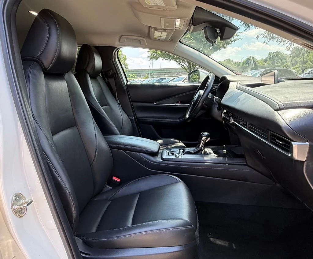 Used 2022 White Mazda 2.5 S Select Package image 31
