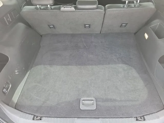 Used 2024 Black Ford SEL image 9