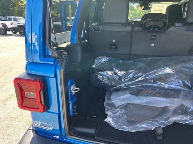 2025 Jeep Wrangler 4-Door Sahara - Photo 32