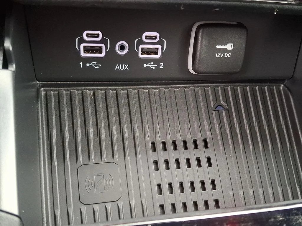New 2026 Silver Zynith Exterior Paint Jeep Altitude image 14