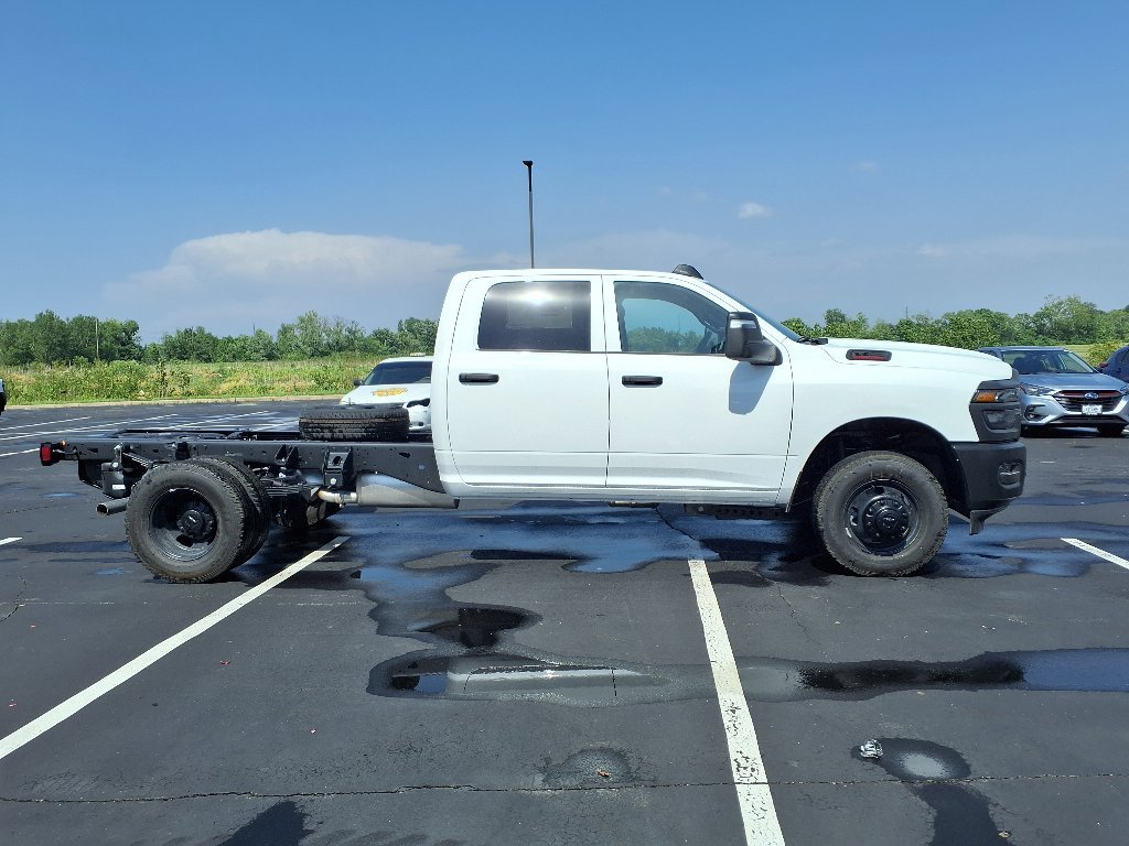 2025 RAM 3500 Chassis Tradesman - Photo 19