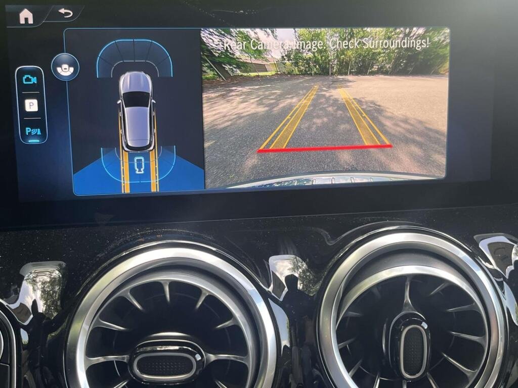 New 2026 Polar White Mercedes-Benz GLA 250 image 26