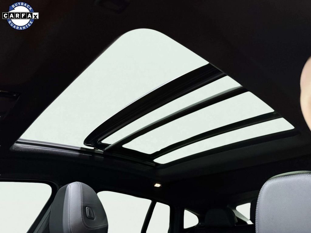 Used 2022  BMW xDrive30i image 21