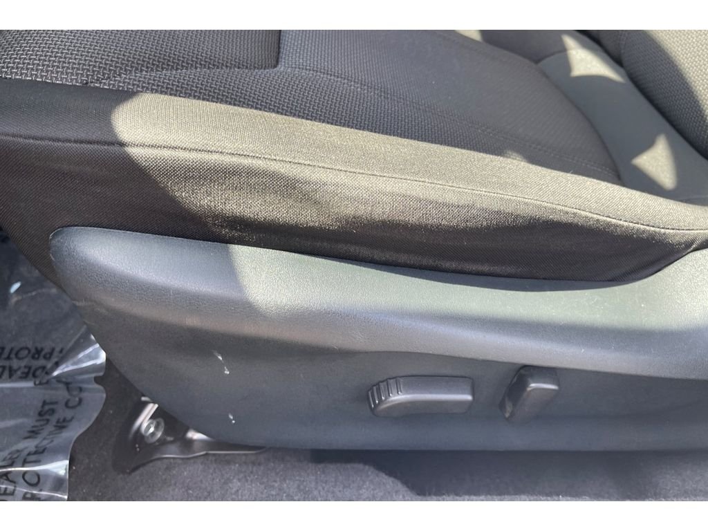 Used 2023 CRYSTAL WHITE PEA Subaru Premium image 13