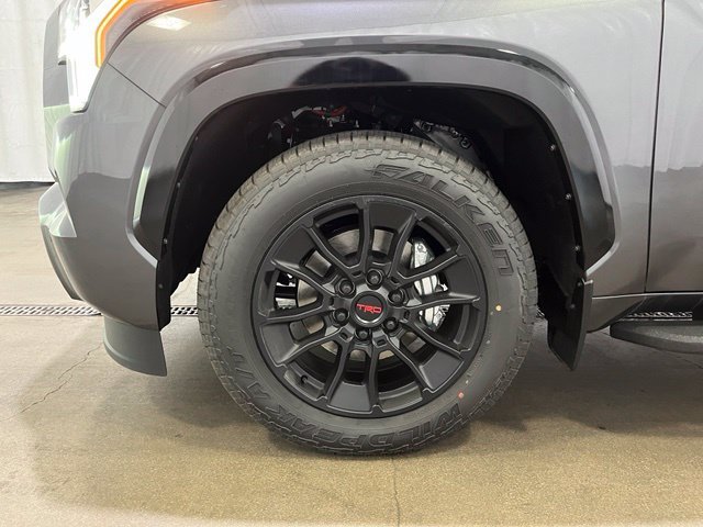 New 2026 Magnetic Gray Metallic Toyota  Platinum image 28