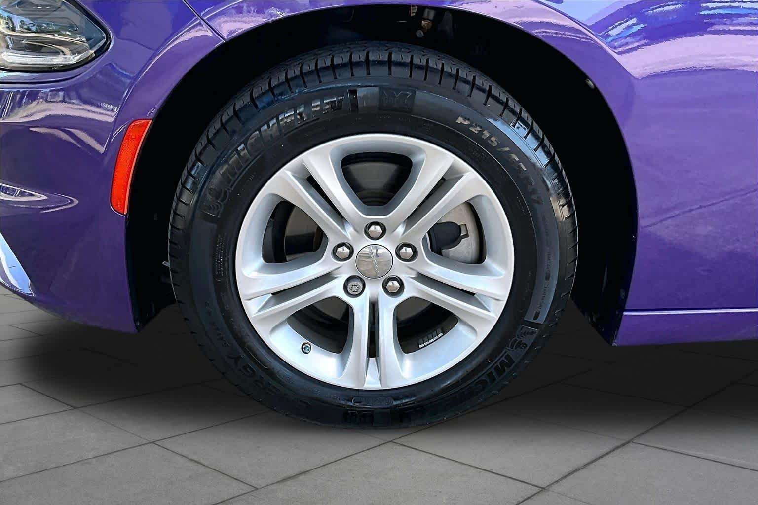 Used 2023 Plum Crazy Pearlcoat Dodge SXT image 10