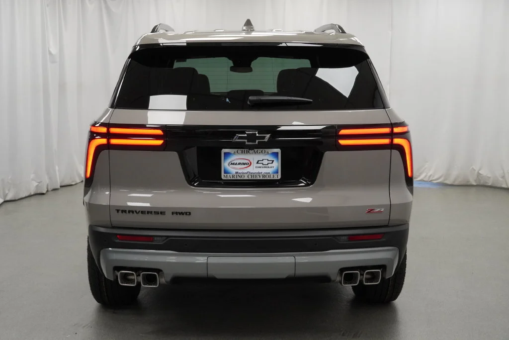 2027 Chevrolet Traverse Z71 - Photo 35