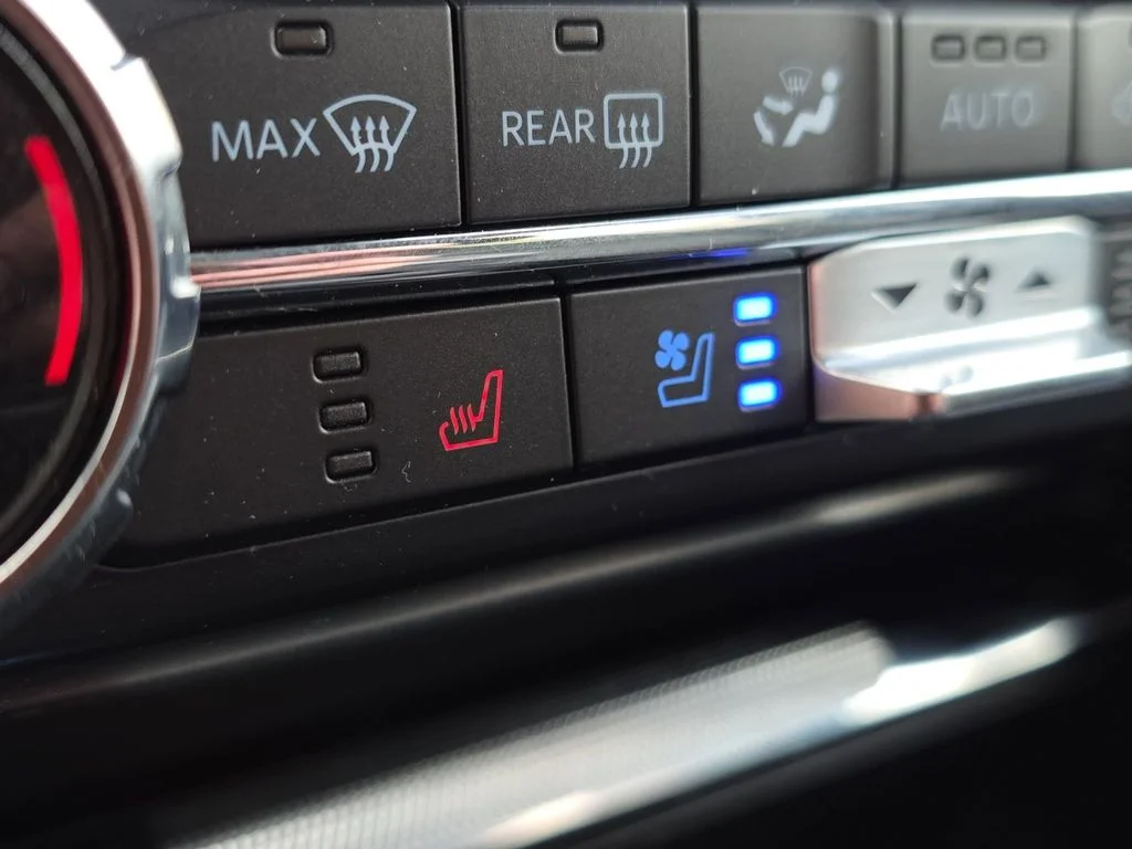 Used 2021 Gray Ford Lariat image 25