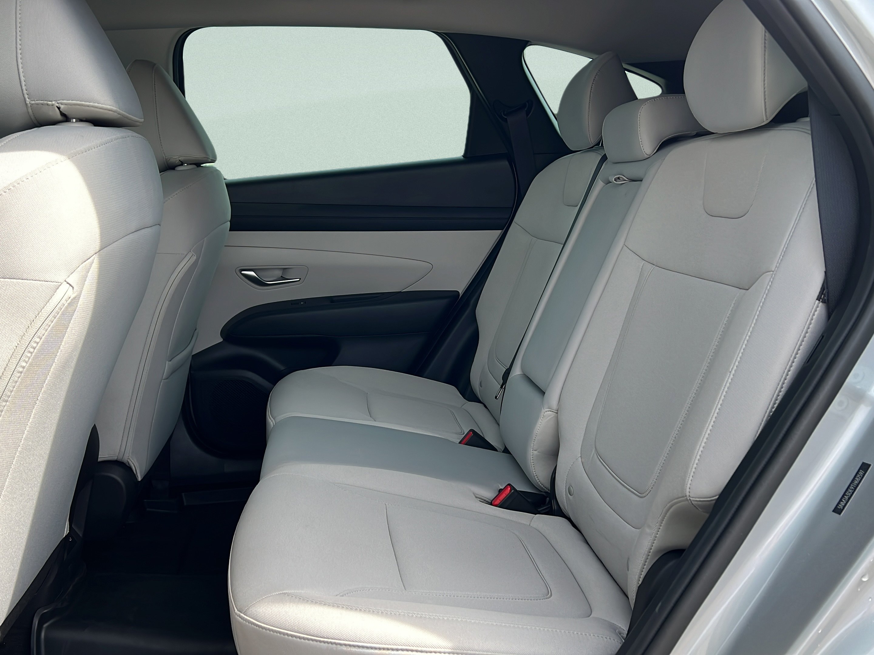 Used 2026 Shimmering Silver Hyundai SE image 10