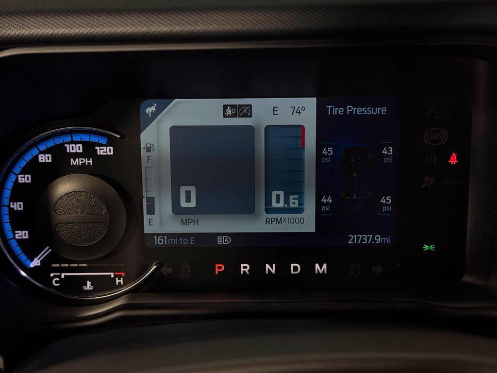 Used 2024 Gray Ford Badlands image 15