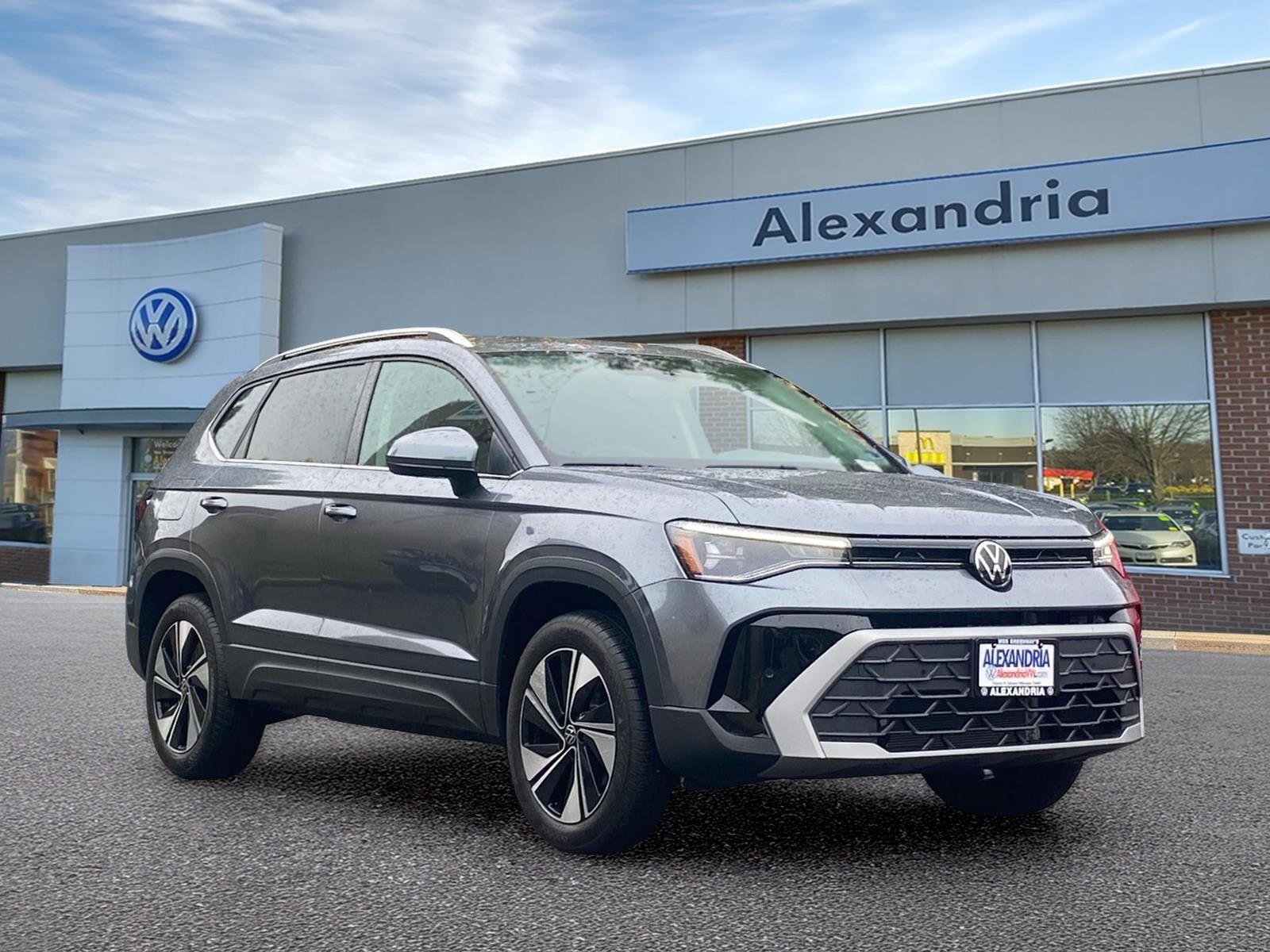 2025 Volkswagen Taos 1.5T SE 4Motion's photo