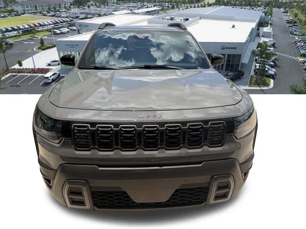 New 2026 Sting-Gray Clearcoat Jeep Laredo image 9