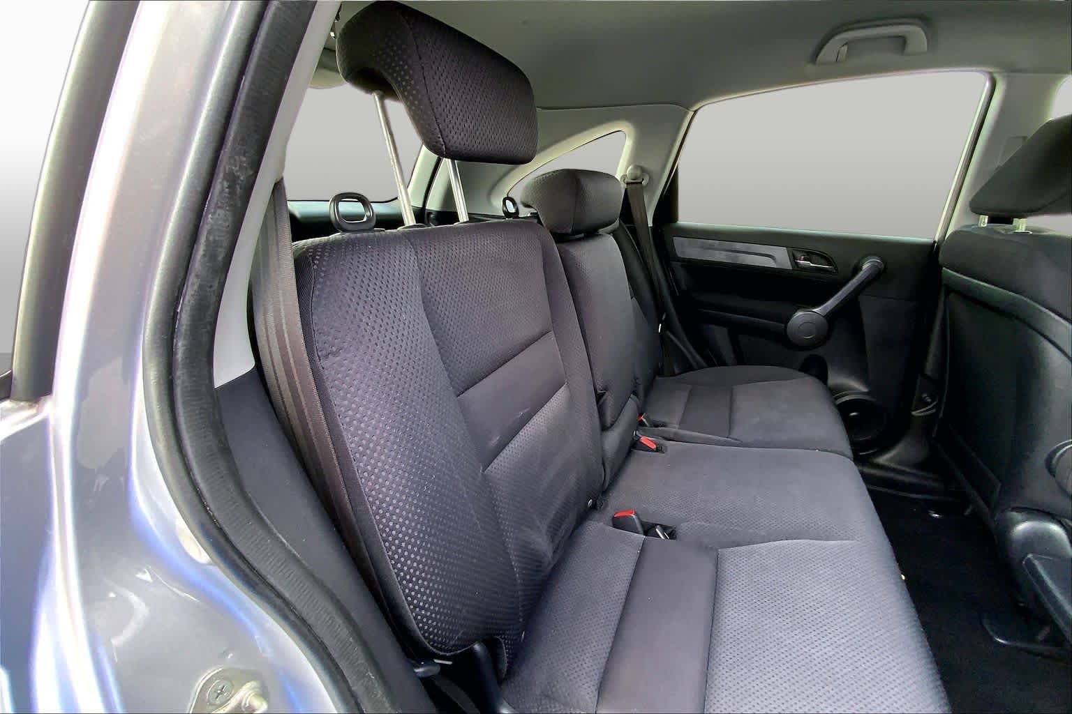 Used 2009 Alabaster Silver Metallic Honda LX image 18