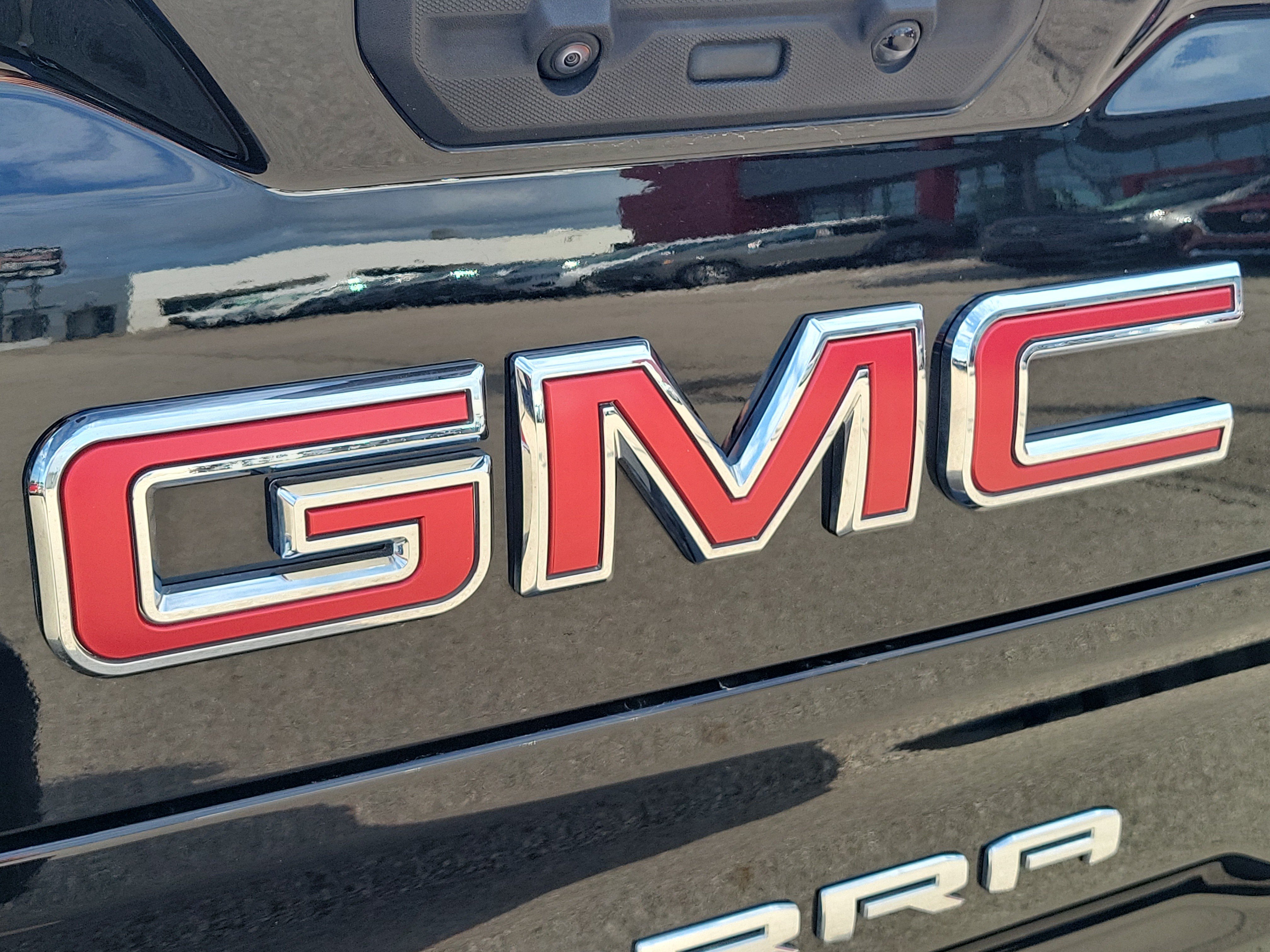 Certified Used 2026 Onyx Black GMC SLT image 7