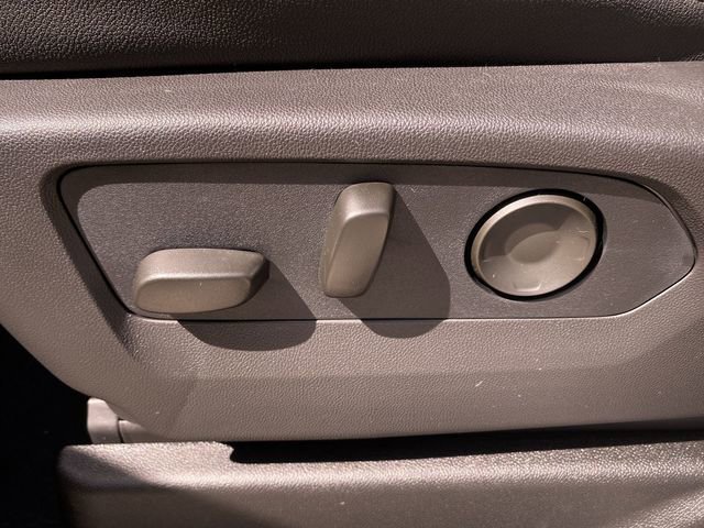 2026 Chevrolet Suburban Premier - Photo 33