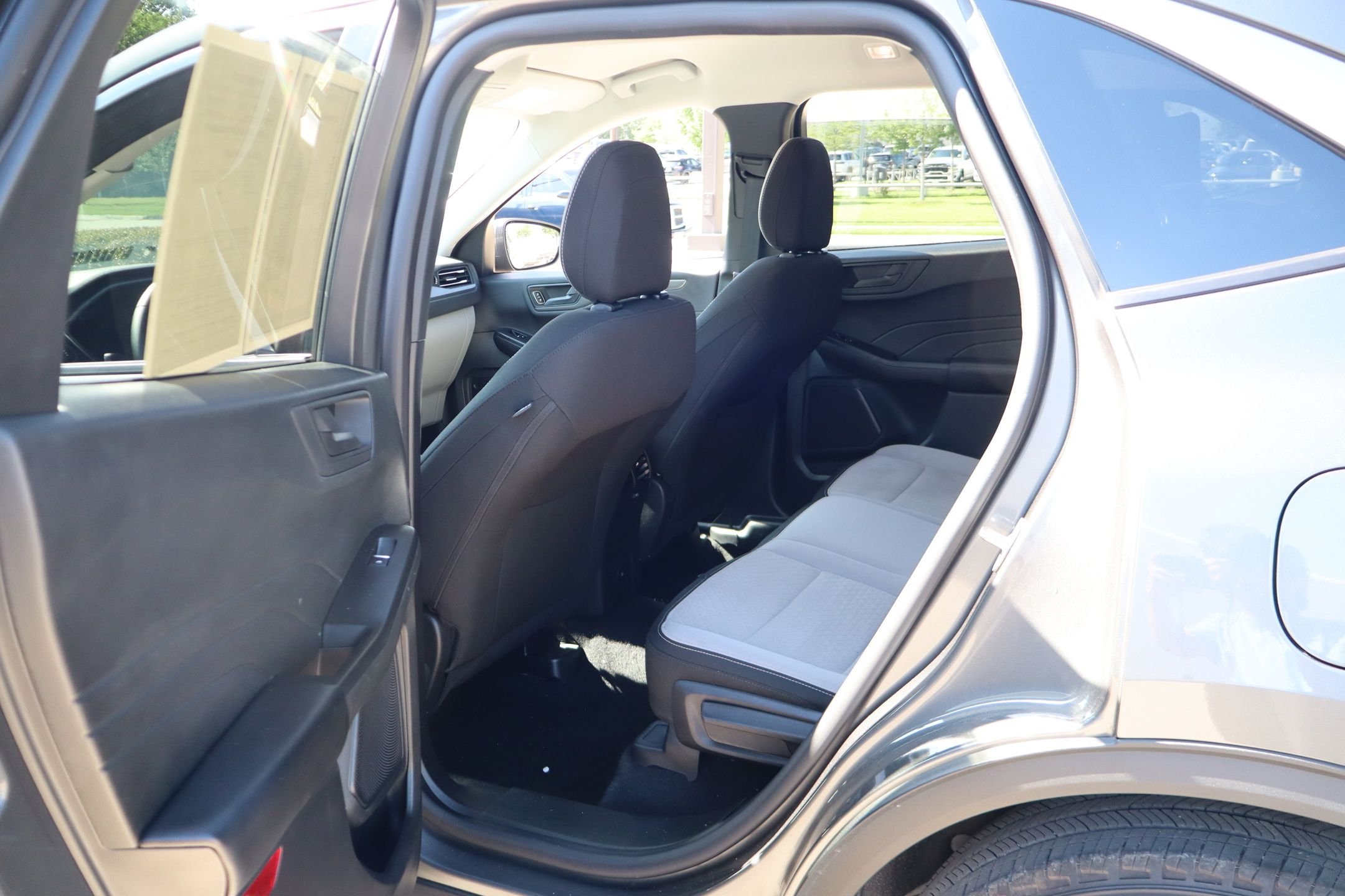 Used 2024 Gray Ford Active image 25