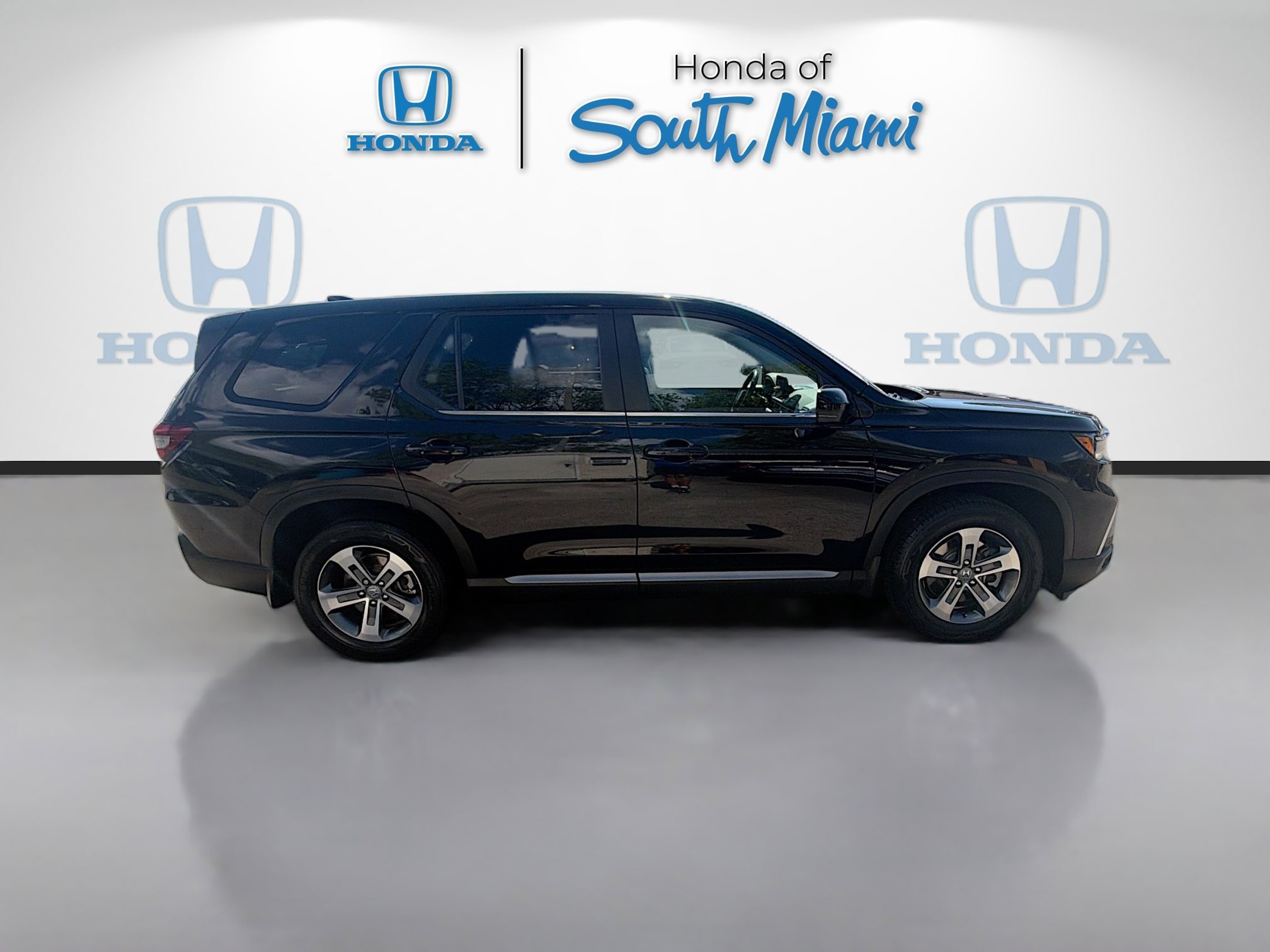 2025 Honda Pilot EX-L - Photo 8