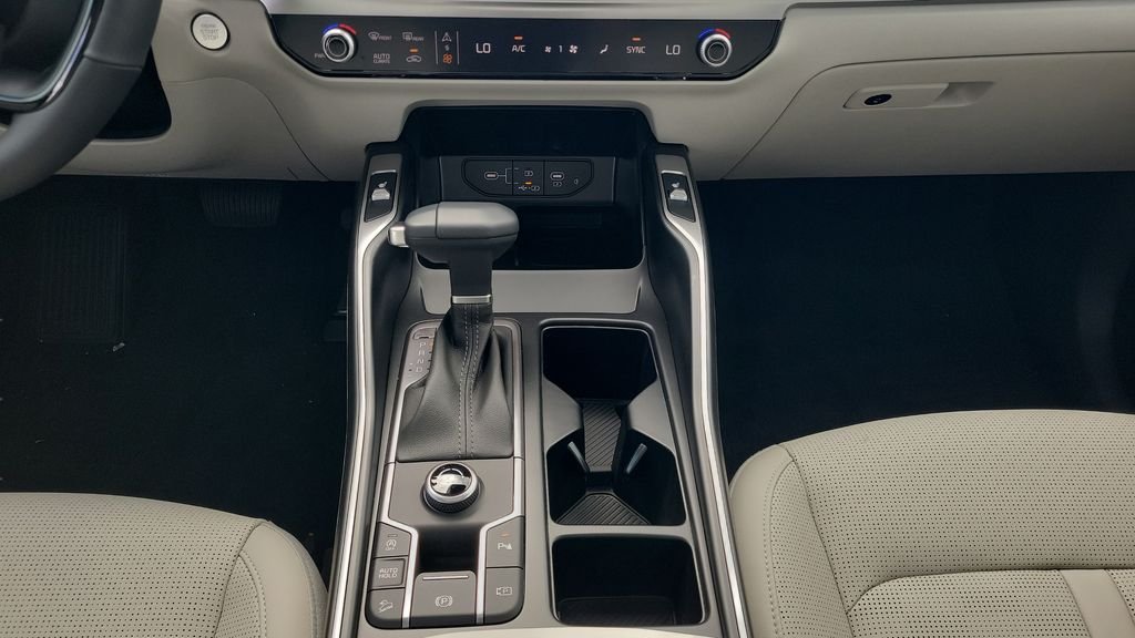 2026 Kia Sorento S - Photo 23