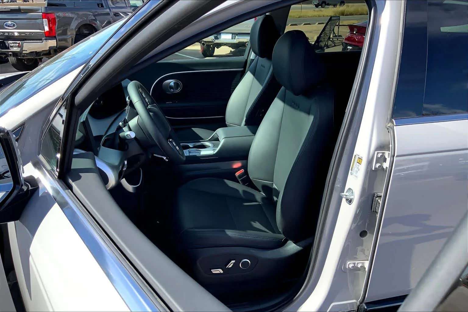 2026 Hyundai IONIQ 9 SEL - Photo 9
