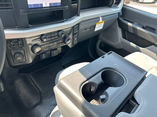 New 2026 Oxford White Ford F-450® XL image 23