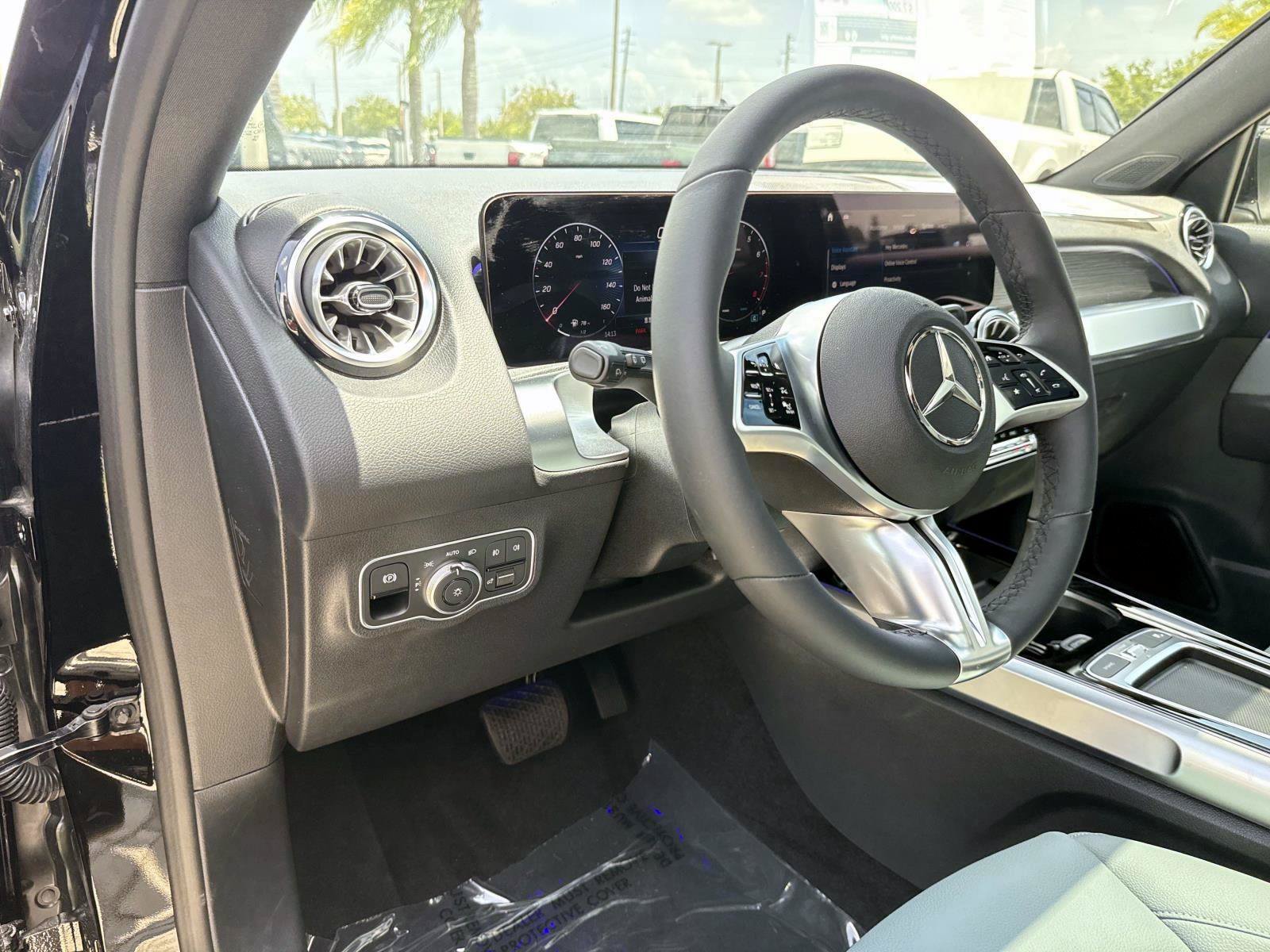 New 2026 Black Mercedes-Benz 250 SUV image 20