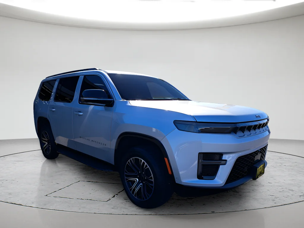 New 2026 Silver-Zynith Exterior Paint Jeep  image 7