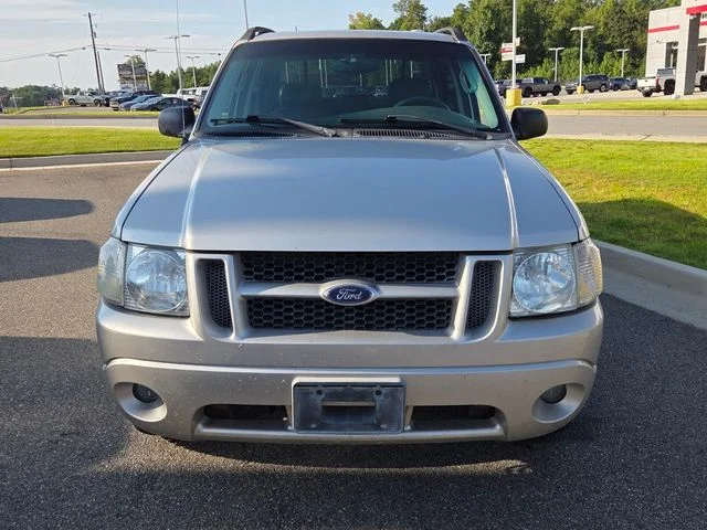 Used 2004 Silver Ford XLS image 2