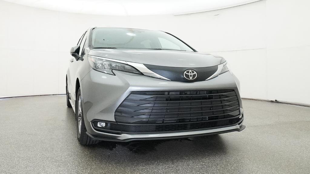 New 2026 Heavy Metal Toyota XLE image 7