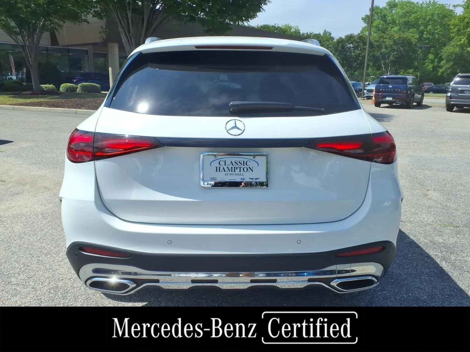 Certified Used 2025 Polar White Mercedes-Benz GLC 300 image 7