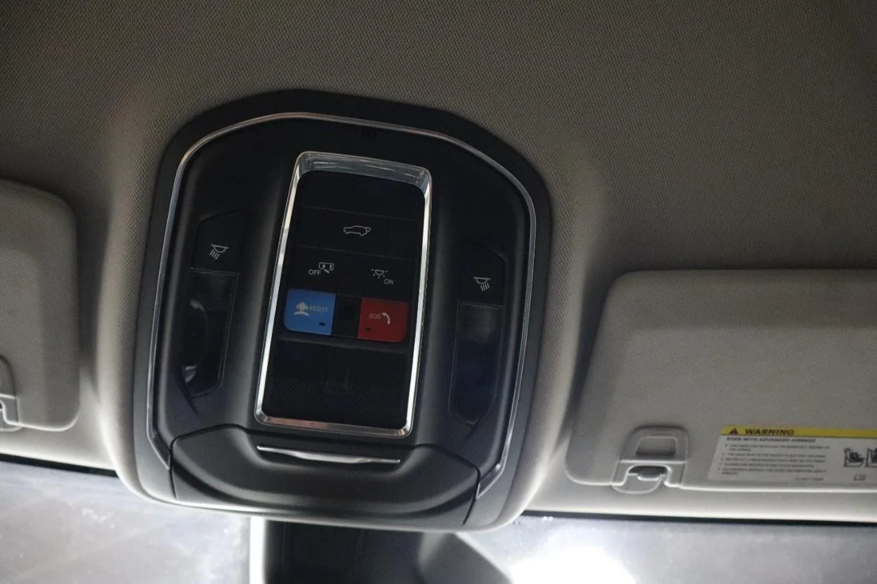 Used 2021 Silver Zynith Jeep Limited image 25