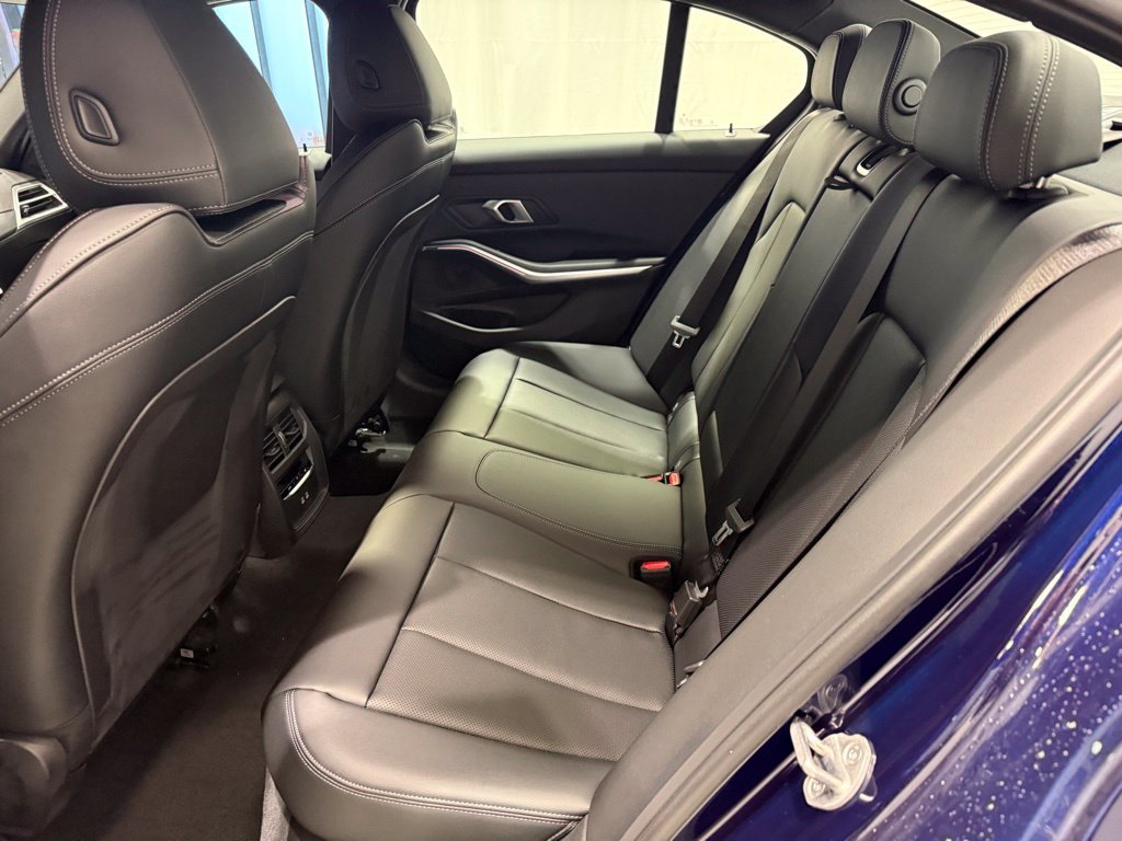 New 2026 Tanzanite Blue II Metallic BMW 330i xDrive image 17
