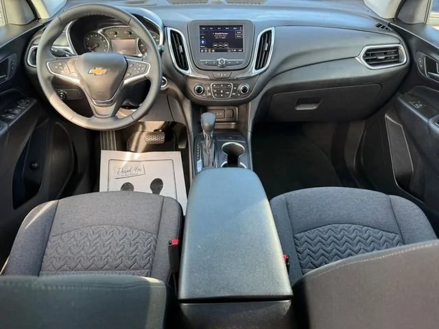 2024 Chevrolet Equinox LT - Photo 11
