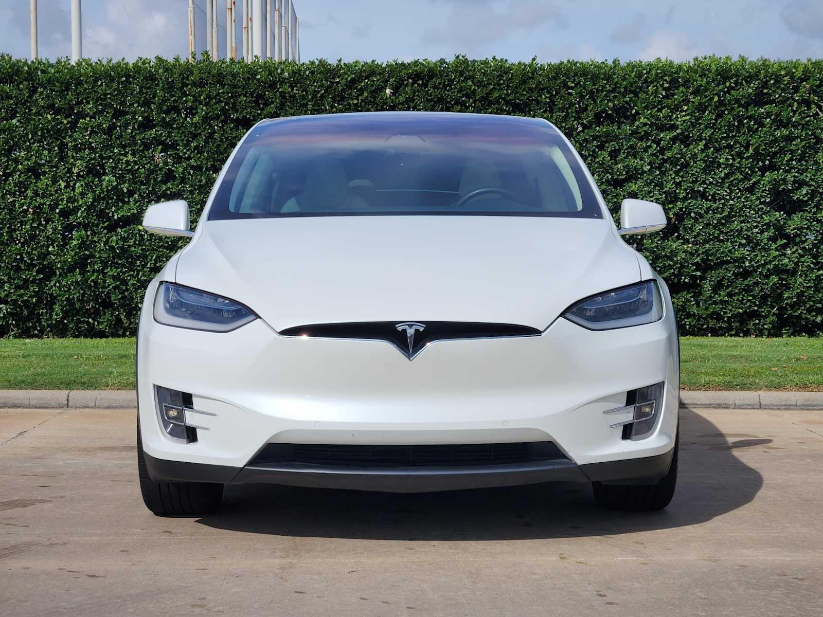 Used 2018 Tesla Model X 75D with VIN 5YJXCBE23JF117568 for sale in Houston, TX