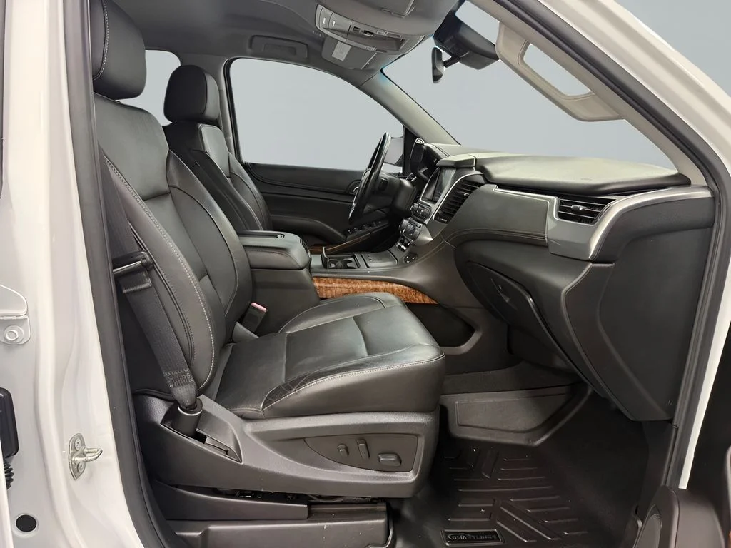 Used 2020 White Chevrolet Premier image 13