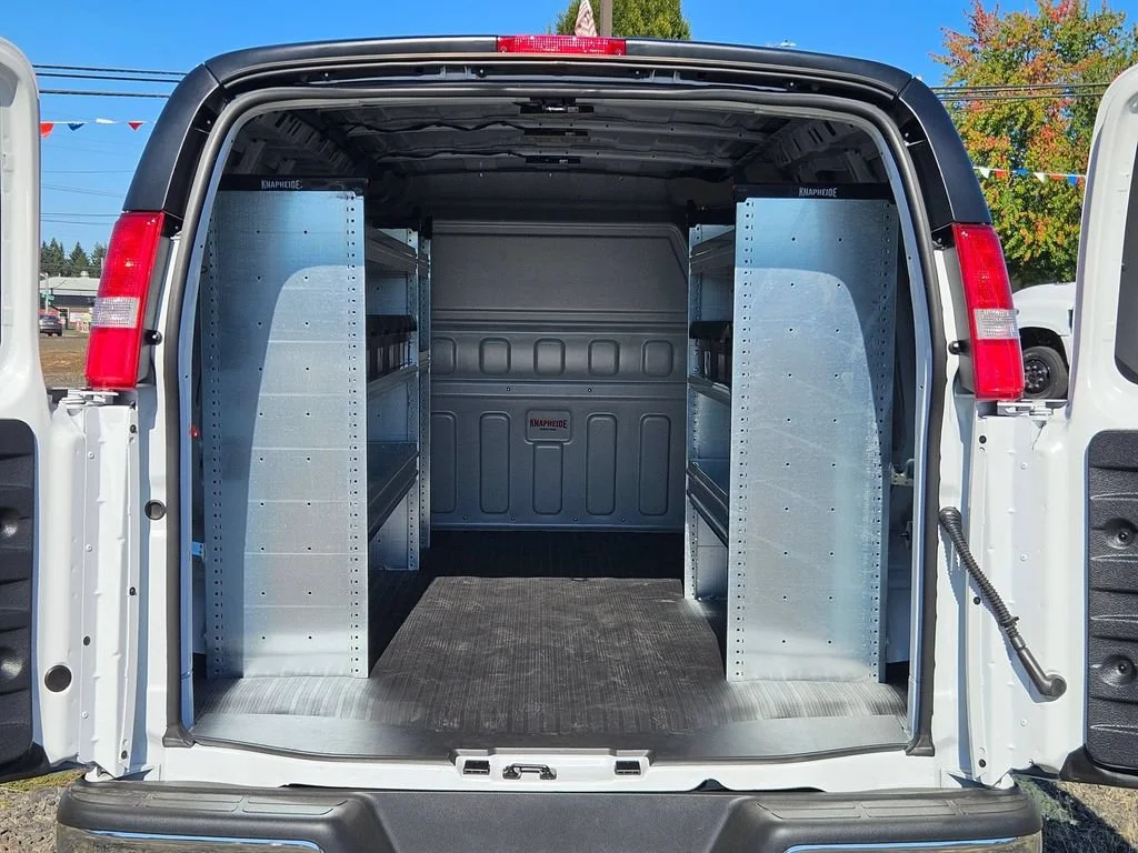 2025 Chevrolet Express Cargo Work Van - Photo 28