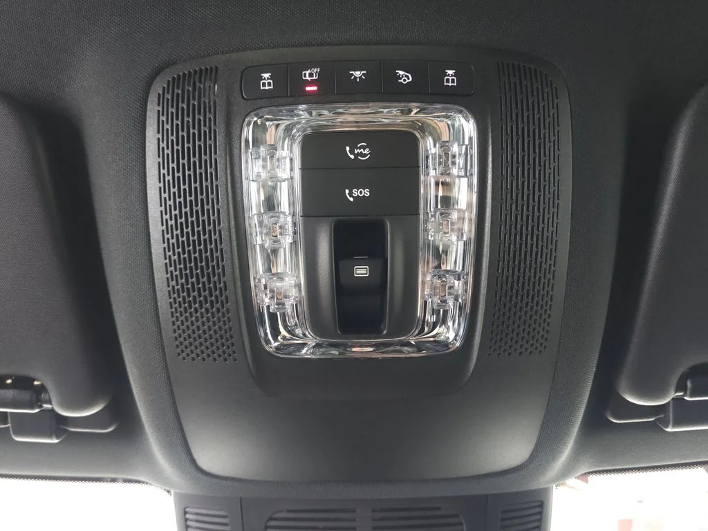 Used 2025 Polar White Mercedes-Benz GLE 450e image 25