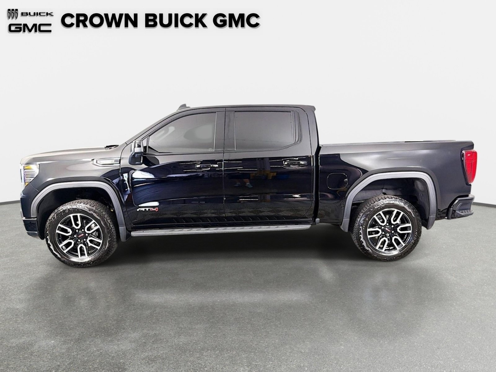 Used 2026 Onyx Black GMC AT4 image 8