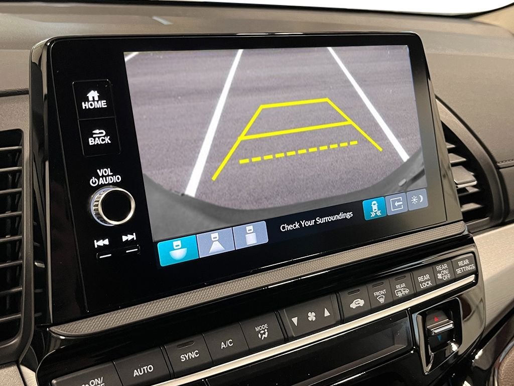 New 2026 Platinum White Pearl Honda Touring image 21