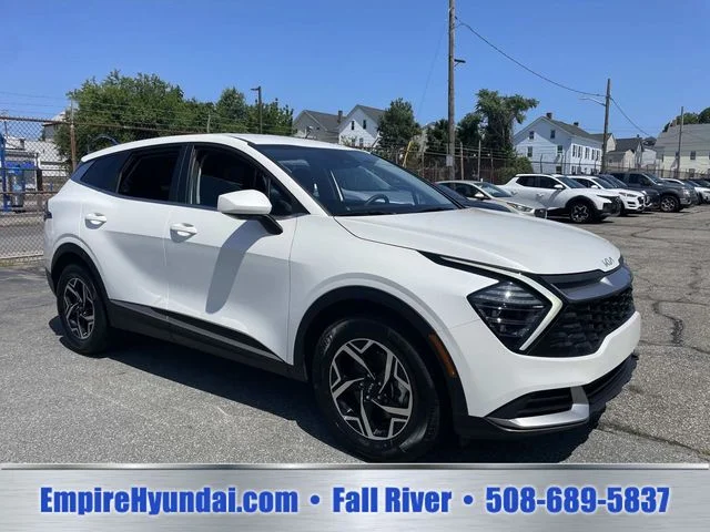 Used 2024 White Kia LX image 2