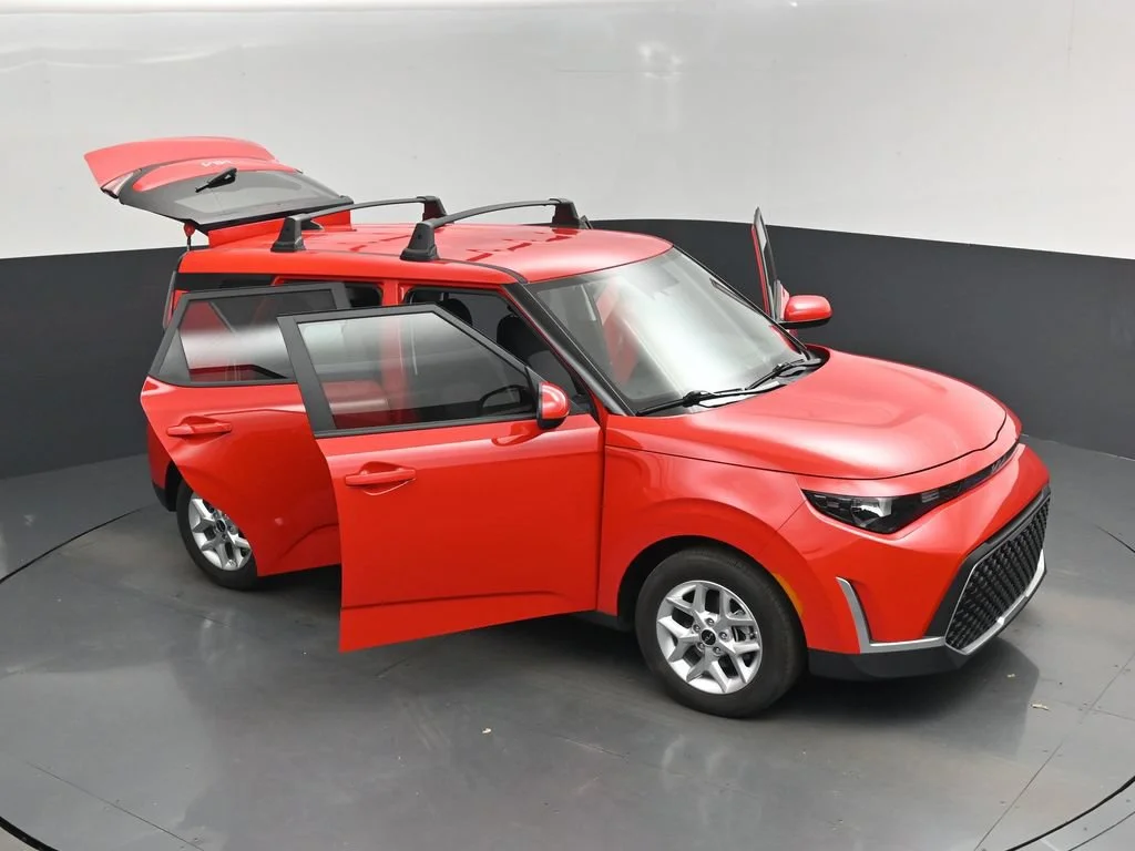 Used 2025 Red Kia LX image 19